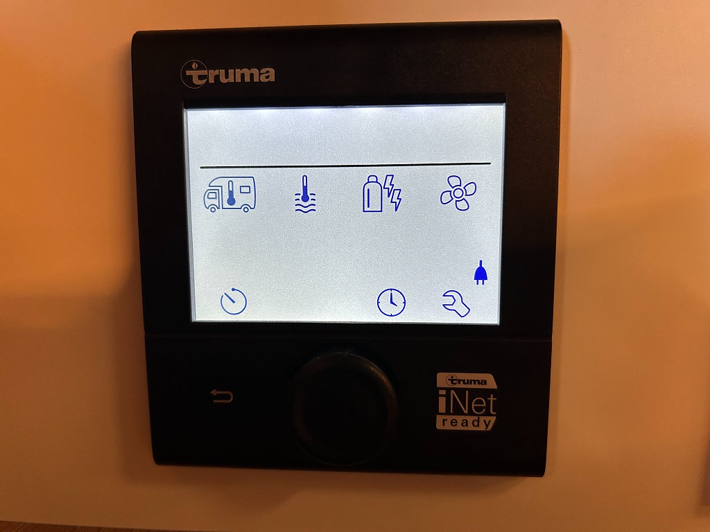 Bürstner Lyseo T 736 / Taksäng / Elpatron / Duo-control - Bürstner