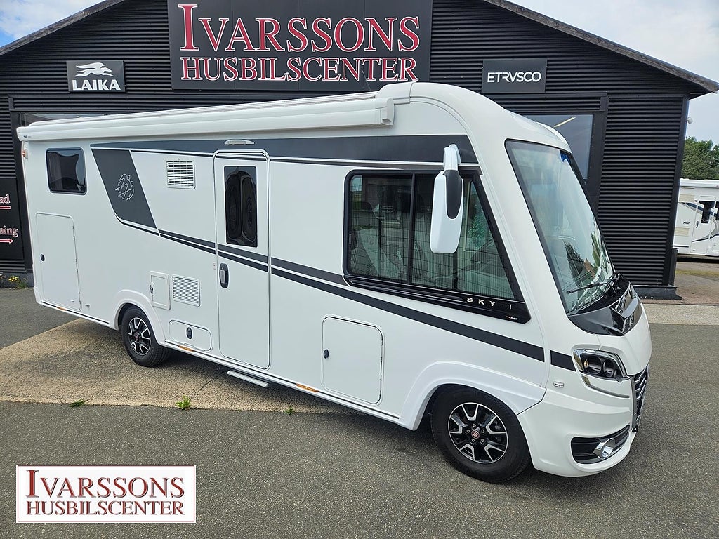 Knaus Sky I 700 / Enkelsängar / Hyd-stödben / Stort Garage