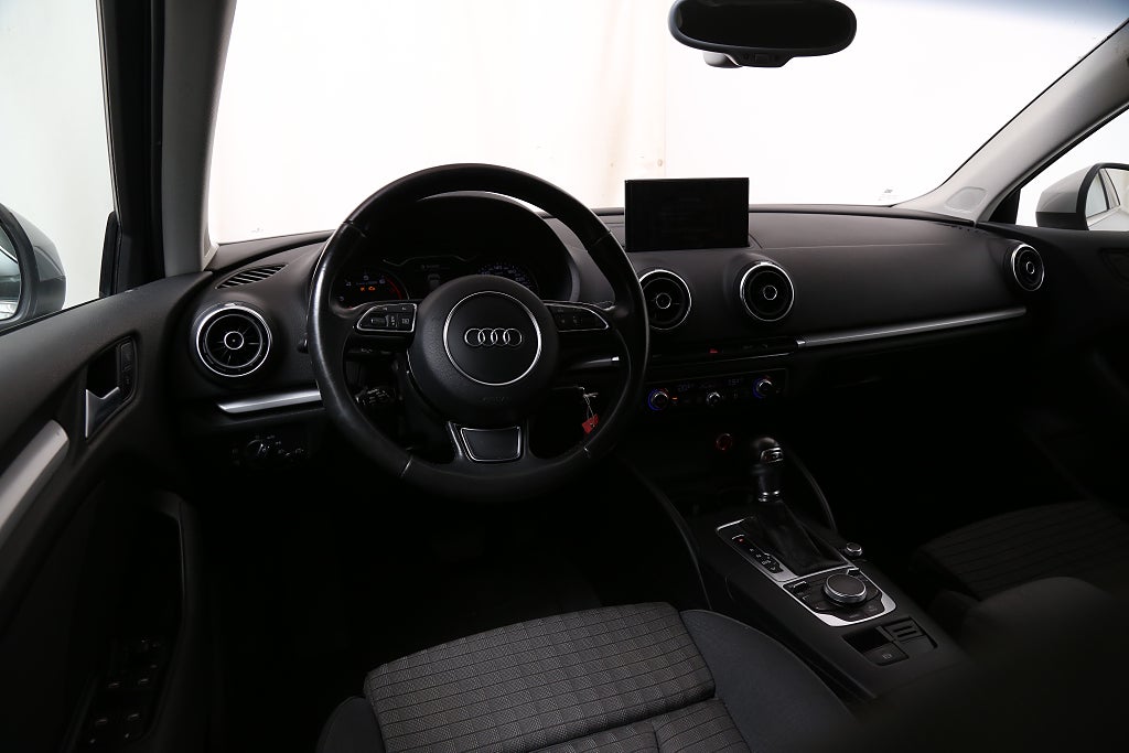 Audi A3 1,4 TFSI 125hk S Tronic Sport Sedan 2015