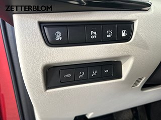 SUV Mazda CX-60 16 av 19
