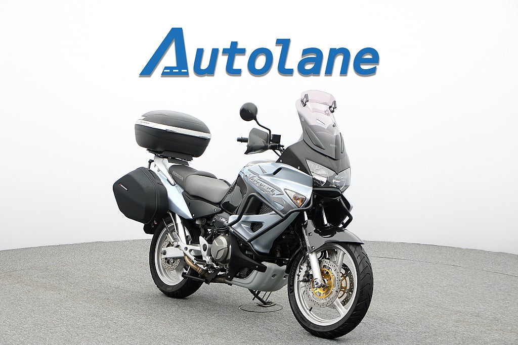 Honda XL1000V Varadero *Nyservad, ABS, Väskor 