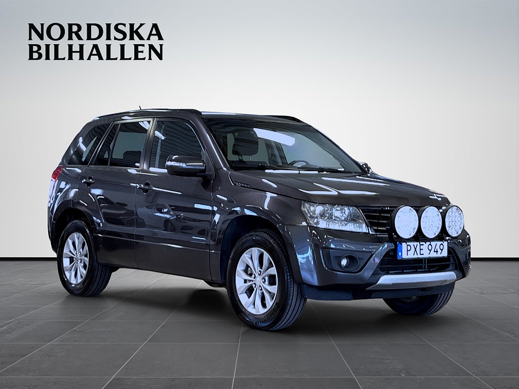 Suzuki Grand Vitara 5-dörrar 2.4 DOHC 16V VVT 4WD Dragkrok Värmare
