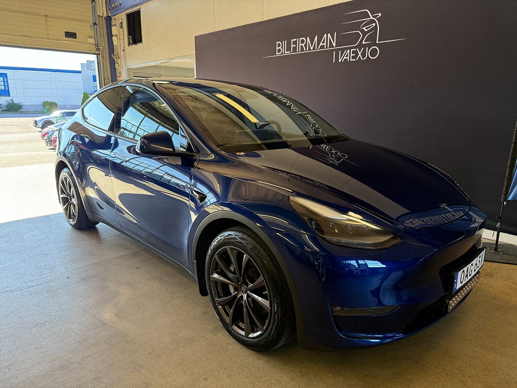 Tesla Model Y Long Range AWD *Dragkrok, MOMS*