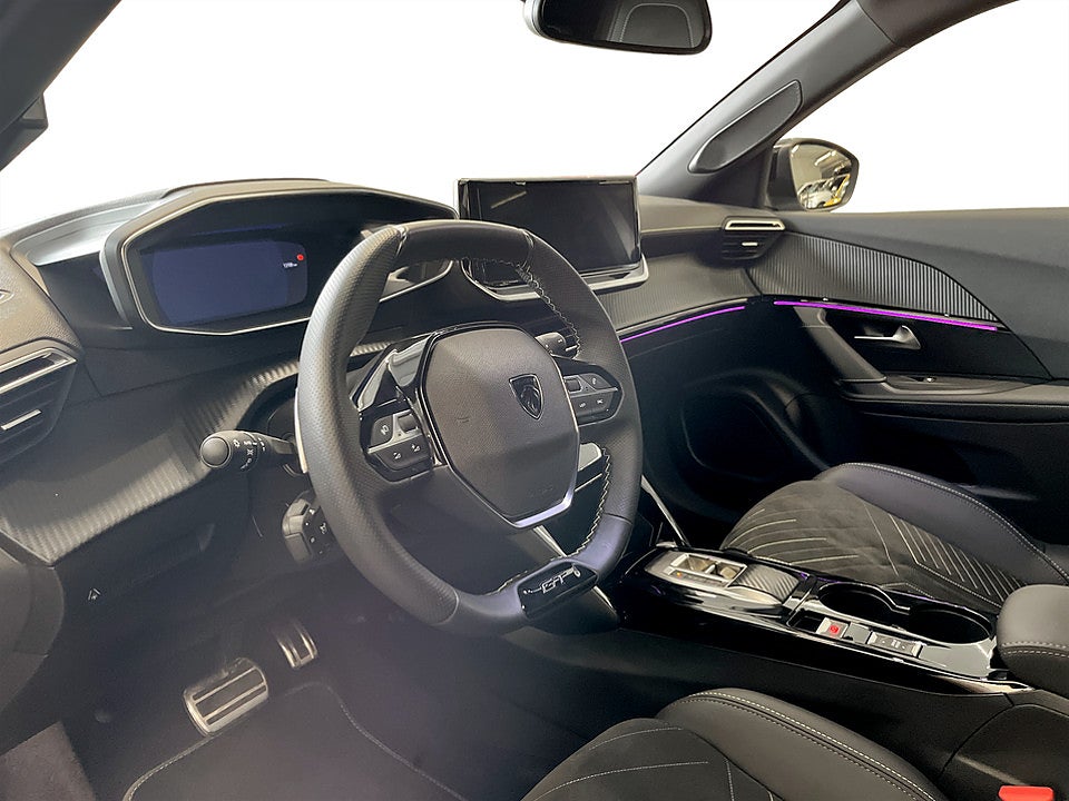 Bild på Peugeot 2008 GT 1.2 PT 130hk Aut B-KAMERA CARPLAY