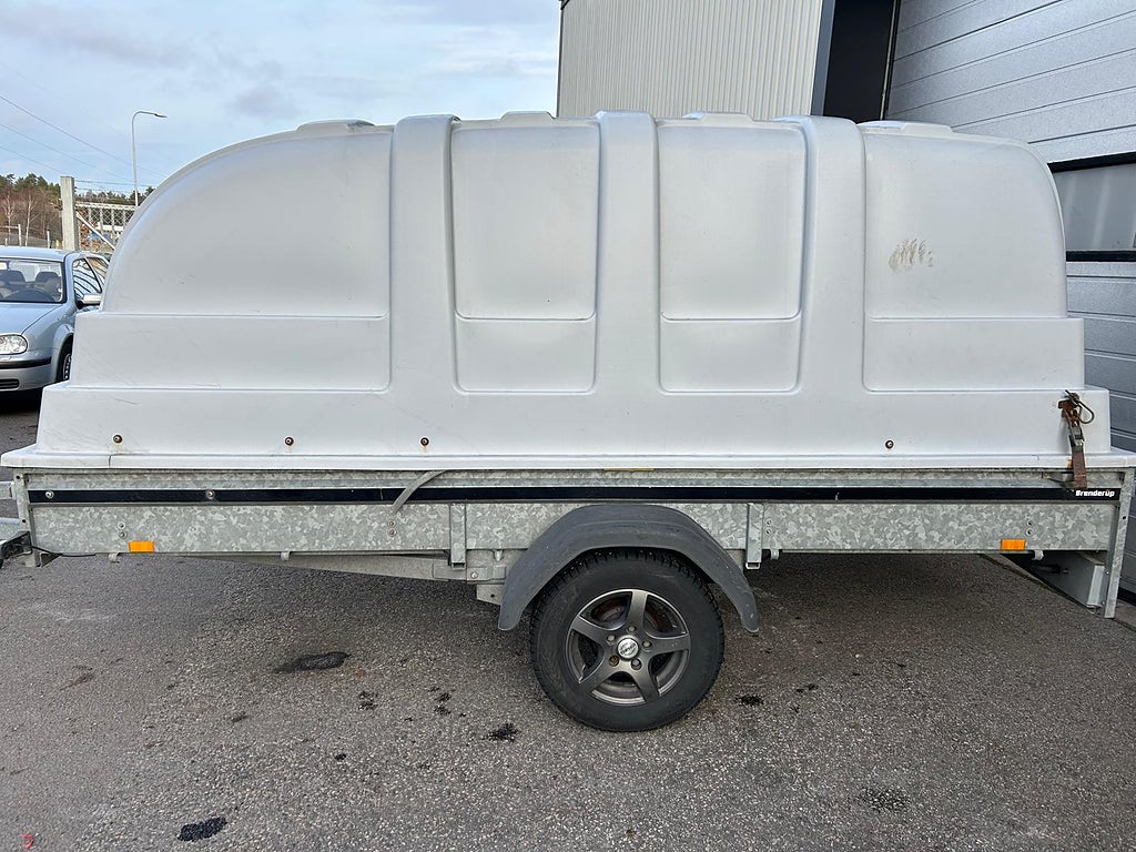 Thule 1000Kg Kåpsläp  /Bromsad /Nybesiktigad /Kåpa