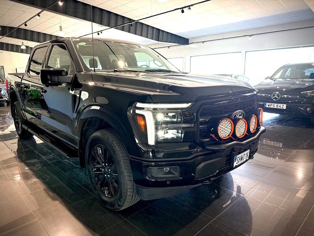 Ford F-150 NYA SuperCrew Lariat BLACK APPERANCE V8 MY2025 - bild 14