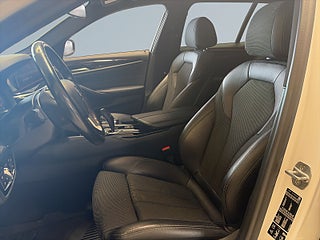 BMW 520d xDrive Touring Sport line Drag Bkamera S&V-däck Rvärme – bild 7