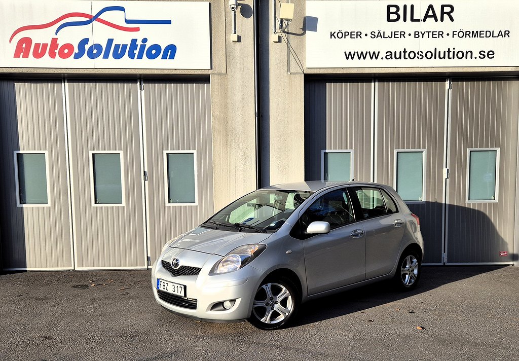 Toyota Yaris 1.33 Dual VVT-i Aut|V-hjul|M-värme|Låga mil