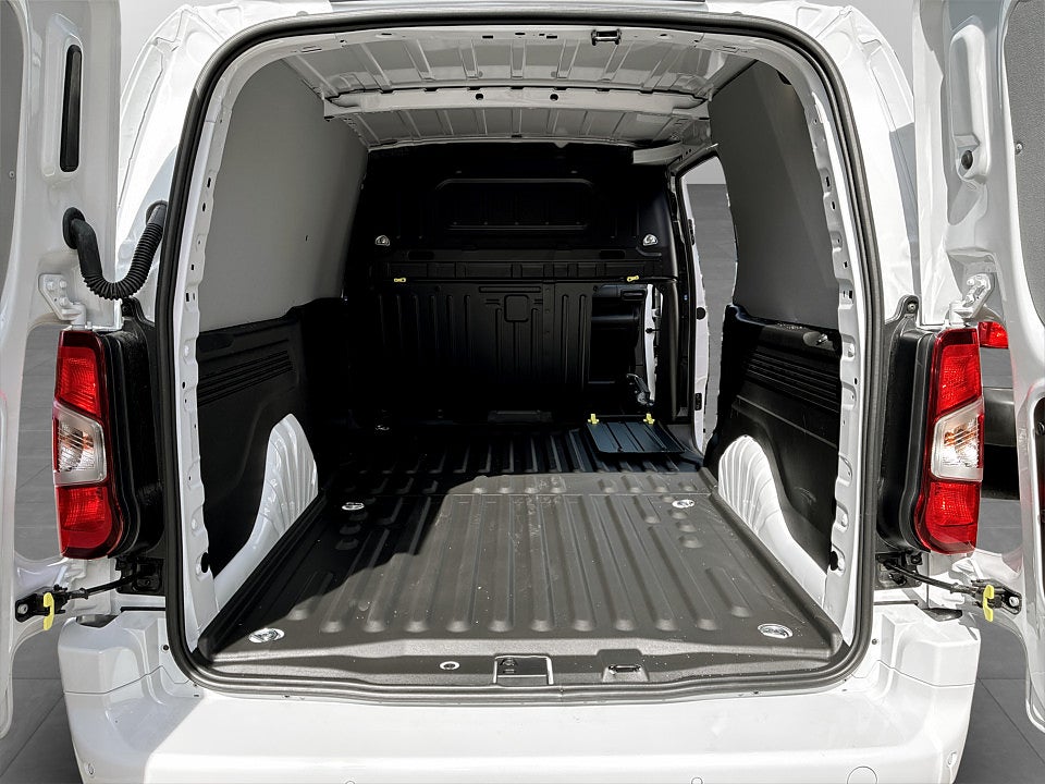 Bild på Opel Combo Elite 130hk Aut L2 - DEMO