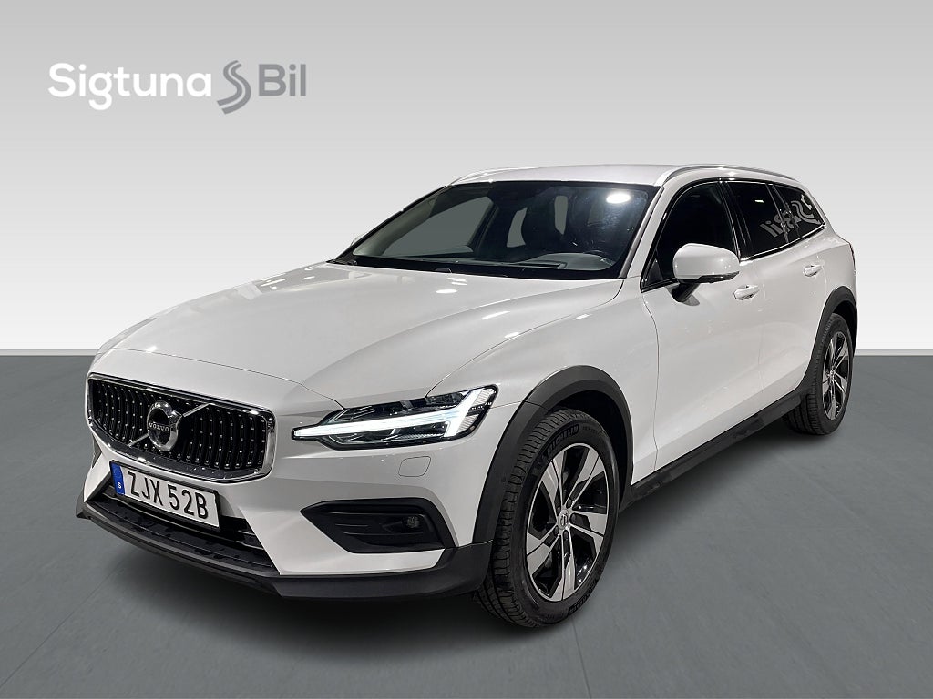 Volvo V60 Cross Country D4 AWD / Läder / Head-Up / Elstol