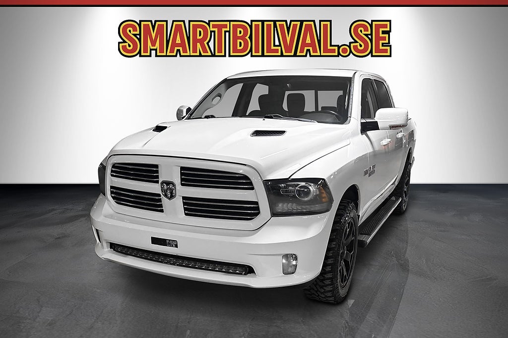 Dodge RAM Crew Cab 5.7 V8 HEMI 4x4 MOMS Taklucka Alpine