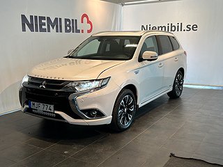 Mitsubishi Outlander PHEV Business Värmare/Pano/Skinn/360