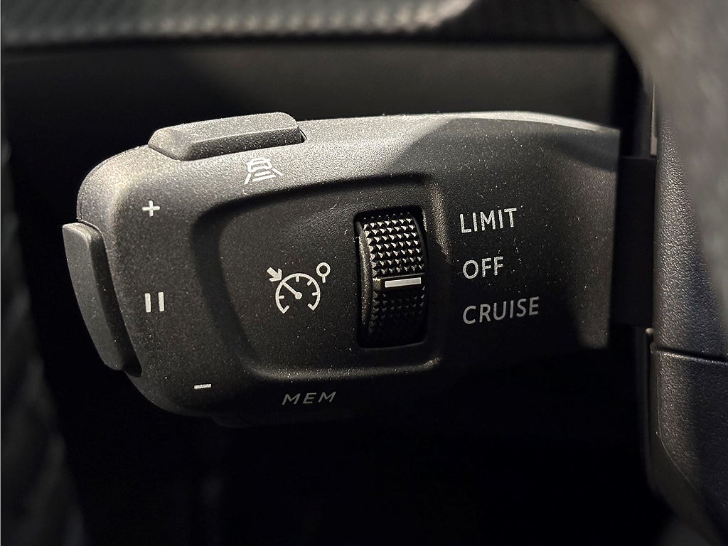 Bild på Peugeot 208 Hybrid Allure 100hk Aut - DEMO