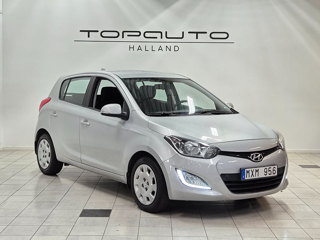 Hyundai i20 5-dörrar 84hk 1.2 Premium |AC|P-Sensor bak