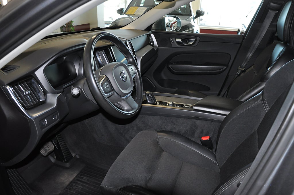 Volvo XC60 2020 - miniatyr 13