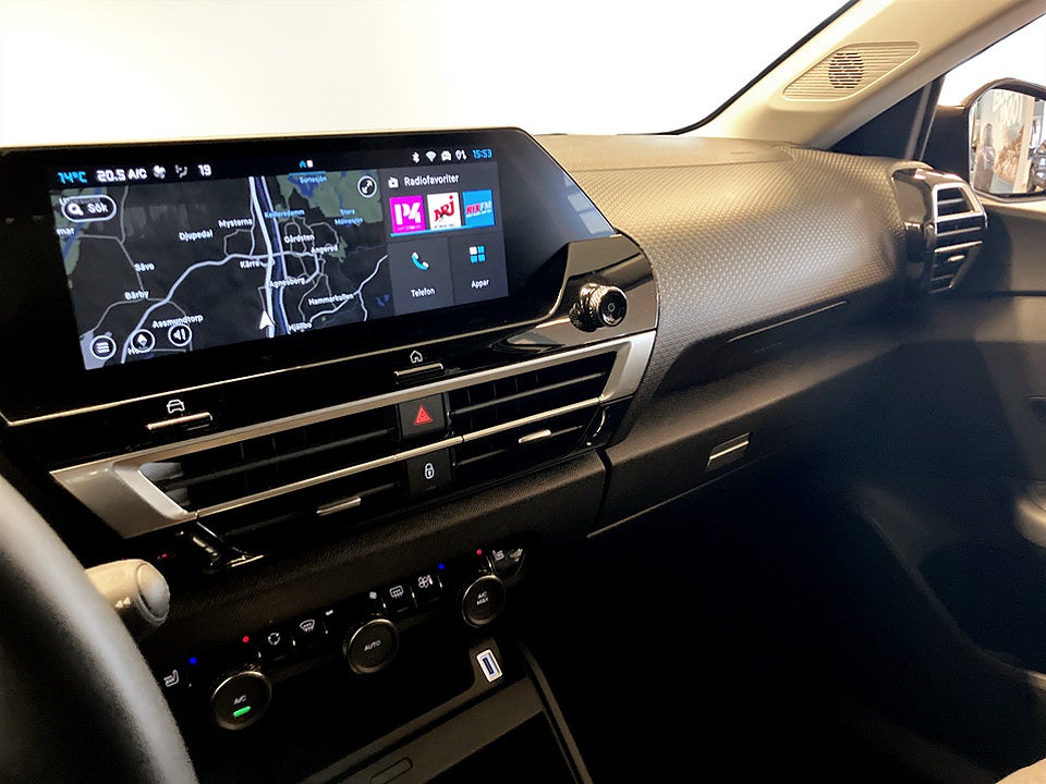 Bild på Citroën C4-X Shine 1.2 PT 130hk Aut B-KAMERA RATTVÄRME