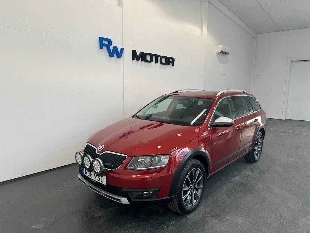 Skoda Octavia Scout 1.8 TSI 4x4 180hk Premium Pano P-värm