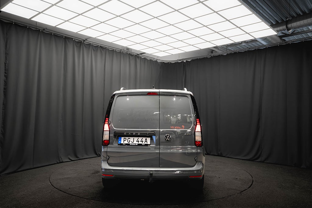 Volkswagen Caddy TDI 4MOTION SE INREDNING LÄDER D-VÄRM KAMERA MOMS DRAG