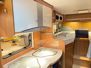 Husbil-halvintegrerad LMC LIBERTY 654 G TI 11 av 26