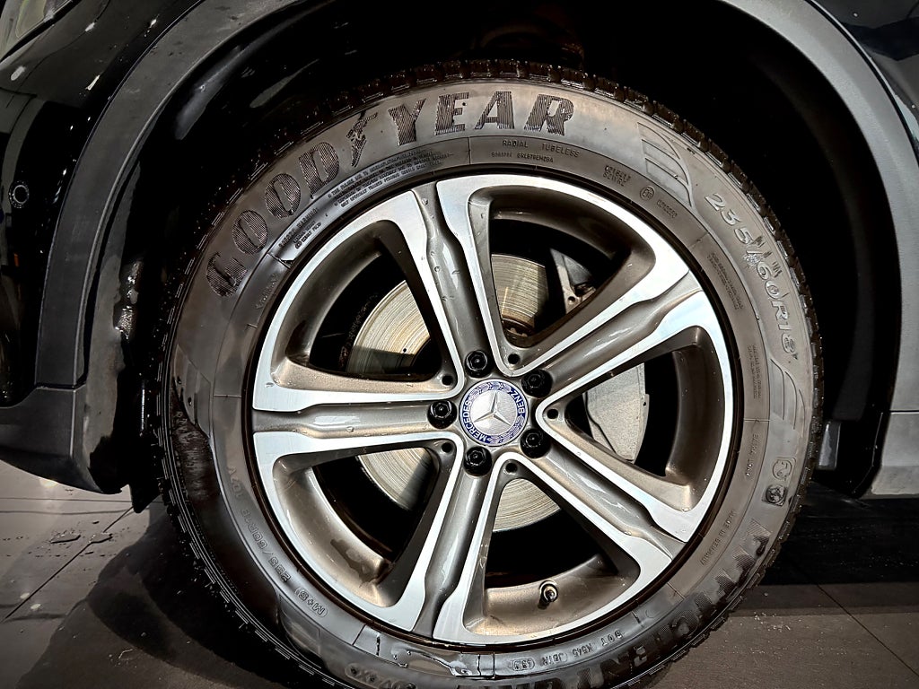 Mercedes-Benz GLC 220 d 4MATIC Exclusive Värmare Läder Drag - bild 11