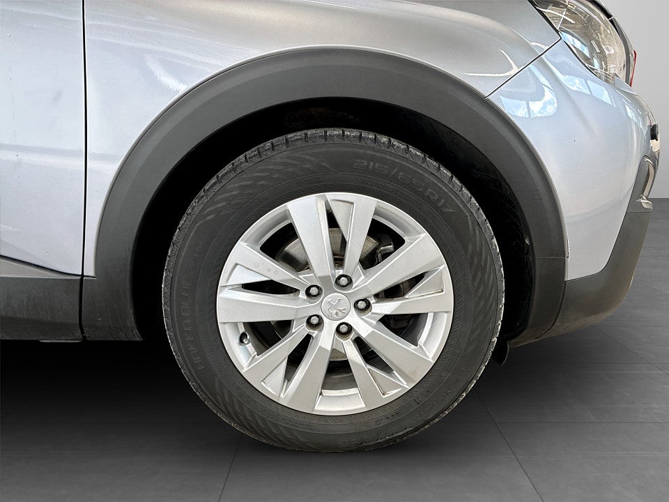 Bild på Peugeot 3008 Active 1.6 BHDi 120hk Aut P-SENSORER BAK FARTHÅLLARE