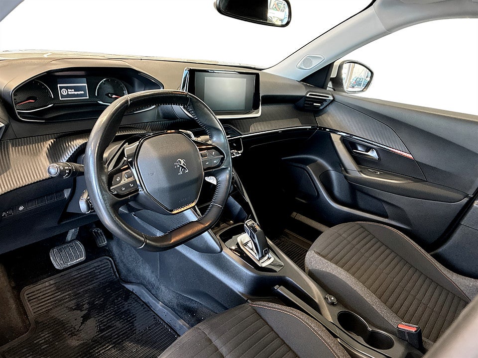 Bild på Peugeot 2008 Active 1.2 PT 130hk Aut CARPLAY BACKSENSORER