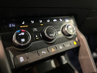 Skoda Karoq 1.0 TSI Style Drag Pvärm Kamera Psens Canton SoV