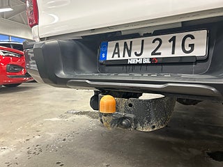 Toyota Hilux Dubbelhytt 2.4 AWD MOMS/Kamera/Drag/D&M-värmare/LEDramp