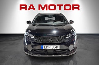 SUV Peugeot 5008 2 av 28