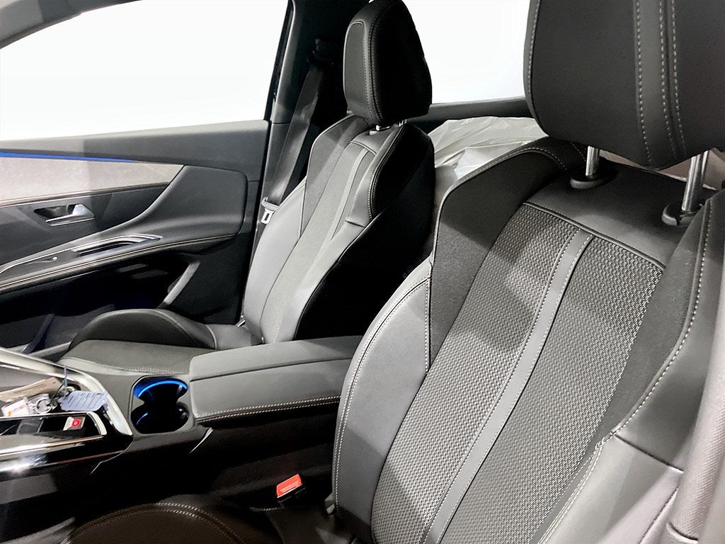 Bild på Peugeot 3008 GT 1.2 PT 130hk Aut - B-KAMERA, CARPLAY,NAV