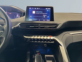 Peugeot 5008 1.2 PureTech 130 EAT 7sits Kamera Cockpit MOMS S&V – bild 11