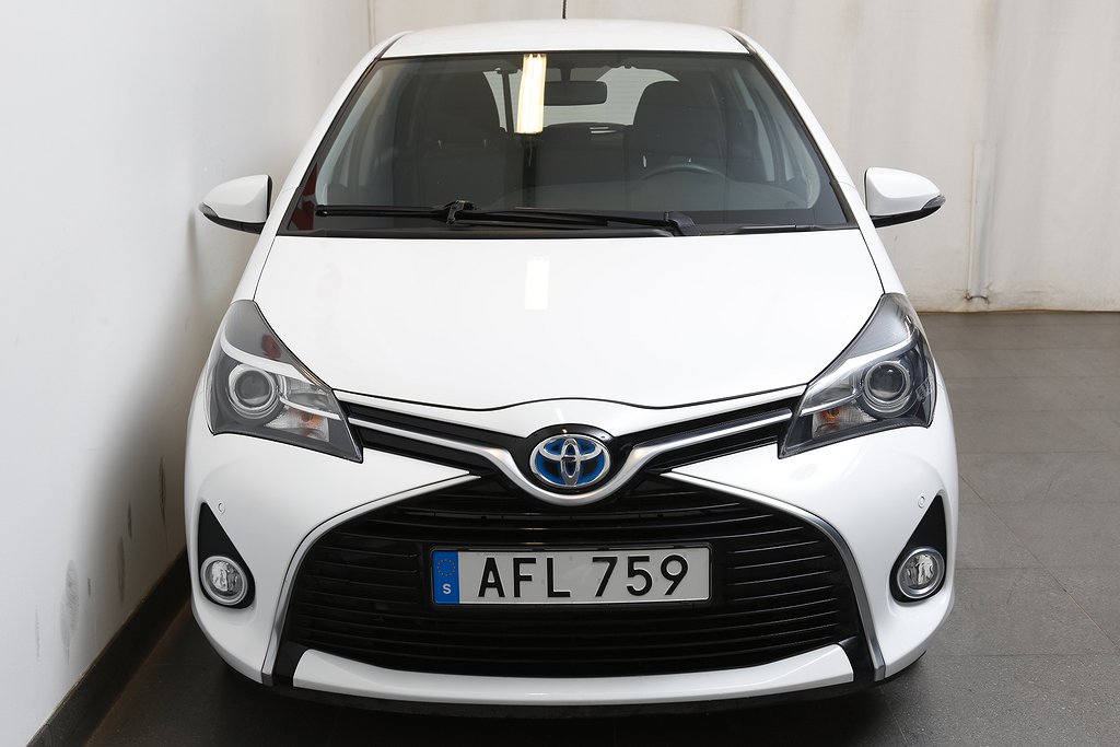 Toyota Yaris Hybrid e-CVT 101hk Active 5D Kamera P-sensorer 2015