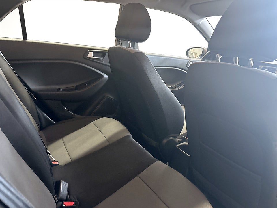 Bild på Hyundai i20 Active 1.0 T-GDI Blue 100hk RATTVÄRME