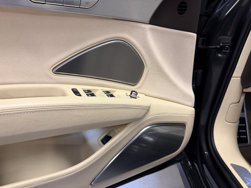 Audi S8 2013 - miniatyr 9