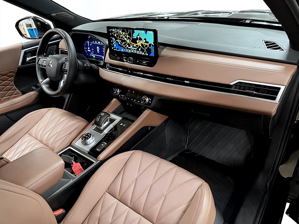 Bild på Mitsubishi Outlander Instyle+ Plug-In Hybrid 4WD