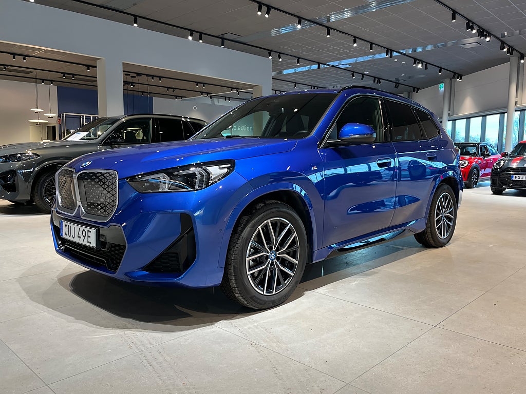 BMW iX1 xDrive30 M Sport