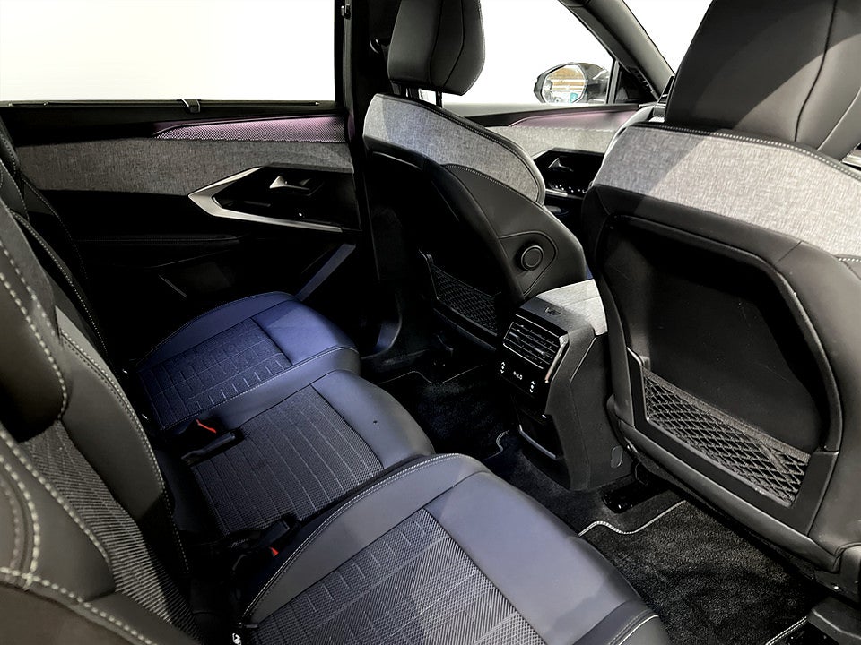 Bild på Peugeot 5008 GT Hybrid 145hk Aut 7-SITS B-KAMERA CARPLAY
