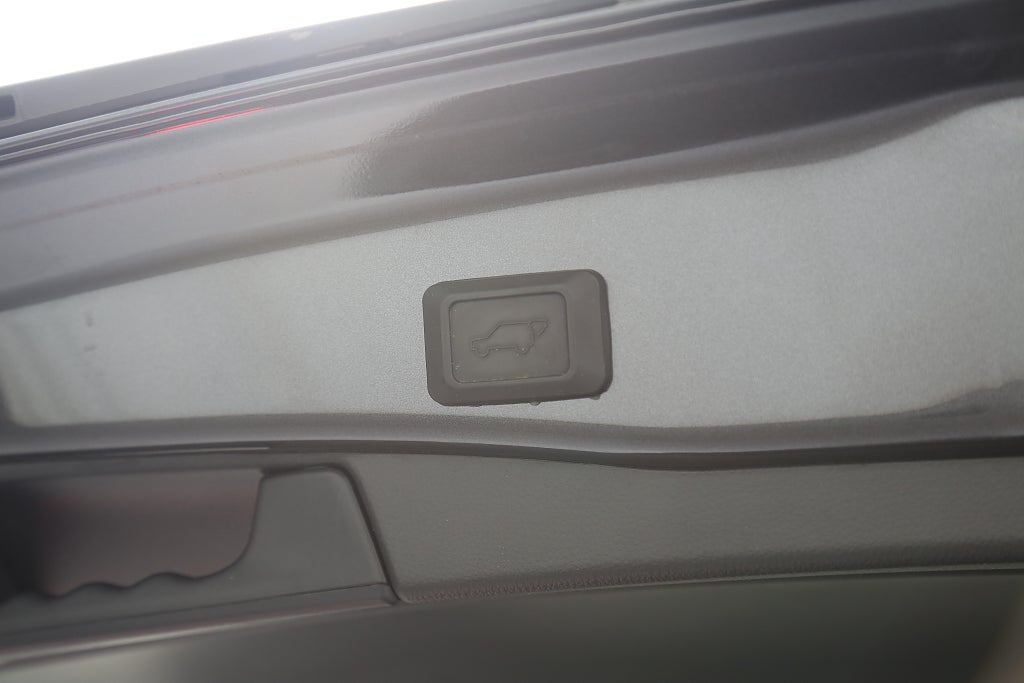 Toyota RAV4 Hybrid AWD-i E-CVT Executive Premium Dragkrok 2024