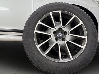 Volvo XC60 D4 AWD Summum Business Pro S&V-hjul/Dvärm/Drag/Skinn – bild 14