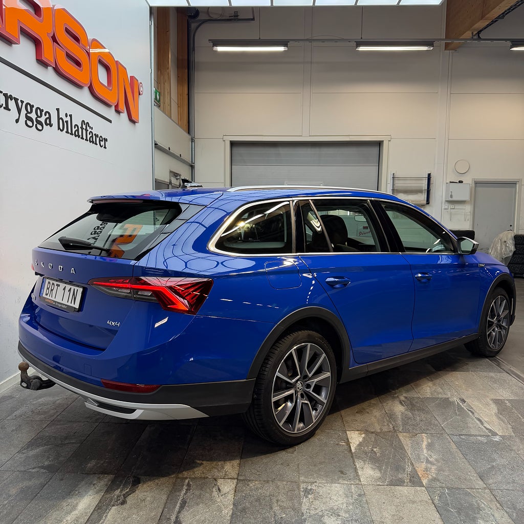 Skoda Octavia Scout 2.0 TDI SCR 4x4 Backkamera Värmare Apple Carplay D