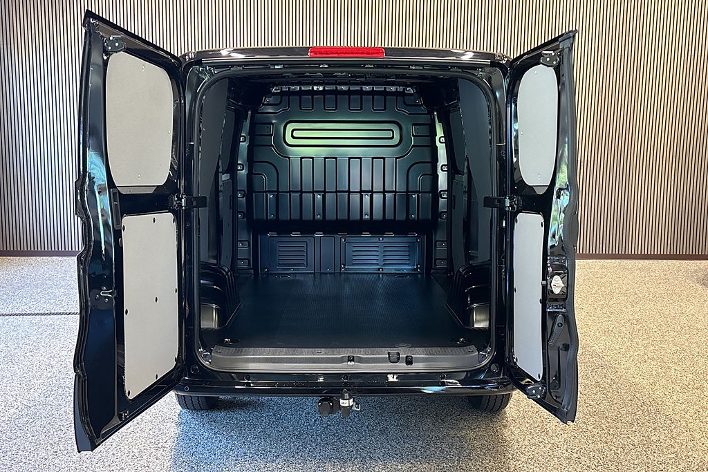 Maxus E-Deliver 5 64 kWh