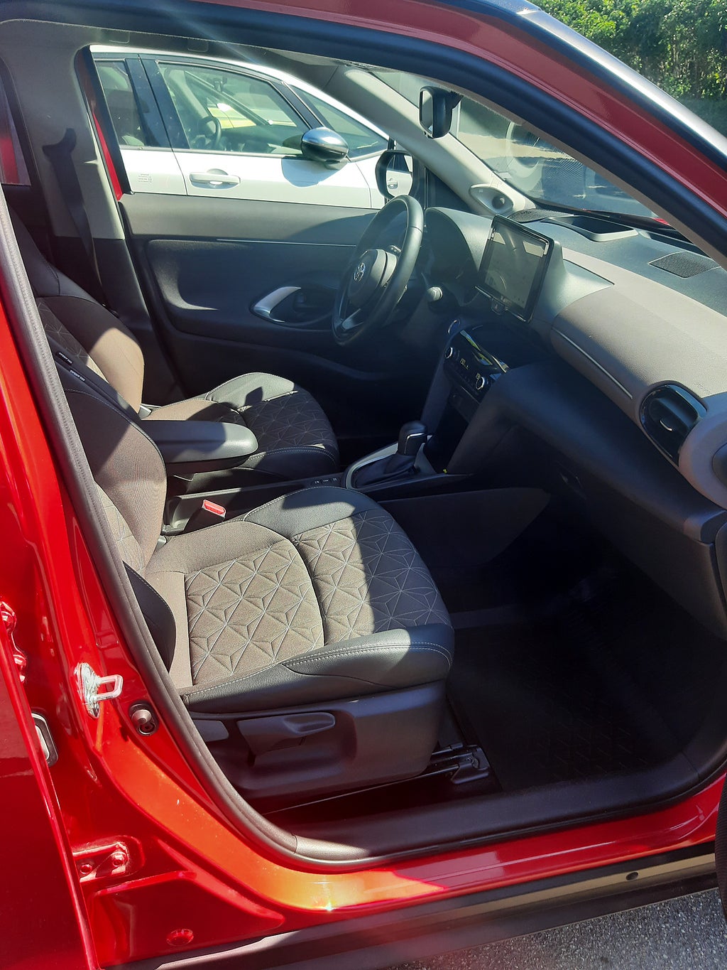 Toyota Yaris Cross 2024 - miniatyr 6