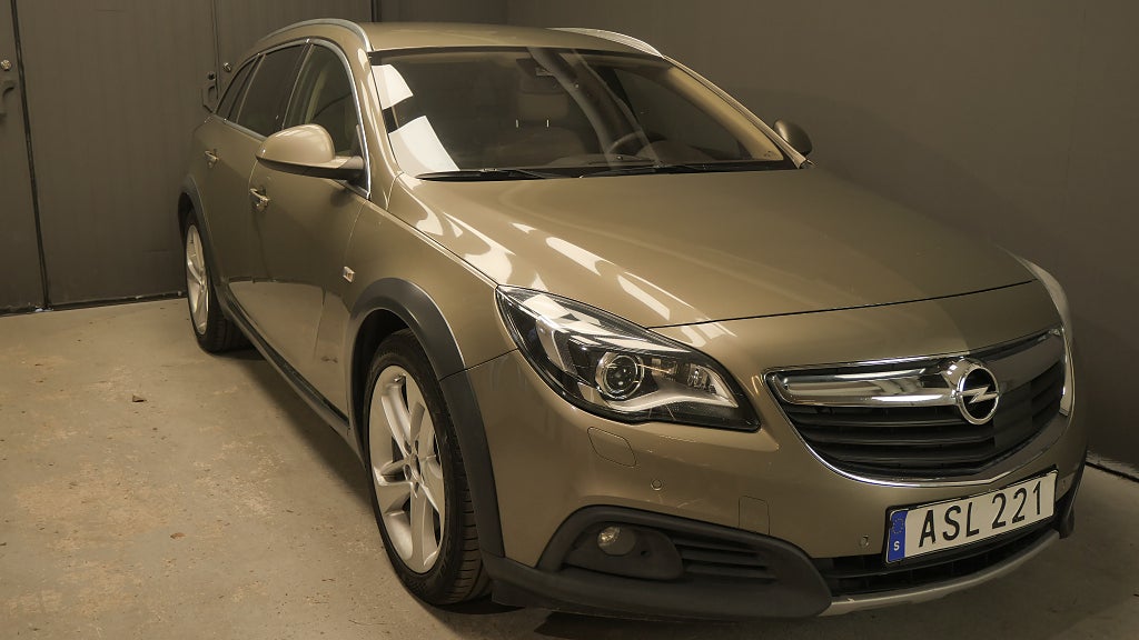 Opel Insignia Country Tourer 2.0 BiTurbo CDTI 4x4 Business Navi 194hk