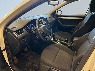 Skoda Octavia Kombi 1.8 TSI 4×4 Drag/P-sens/AdaptivFart/MoK-värm – bild 7