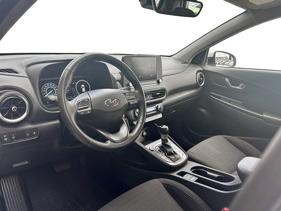 Bild på Hyundai Kona Essential 1.0 T-GDI 120hk Aut B-KAMERA CARPLAY