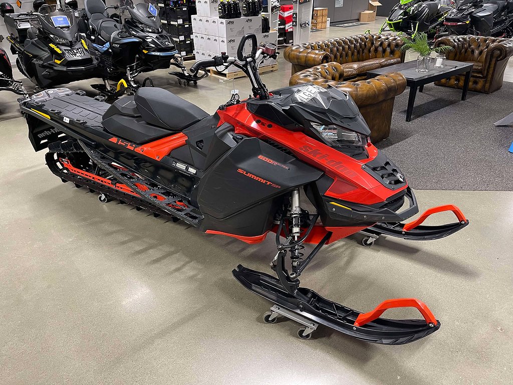 Ski-Doo Summit SP 600R E-TEC 154 Extra kylare MOMSAD