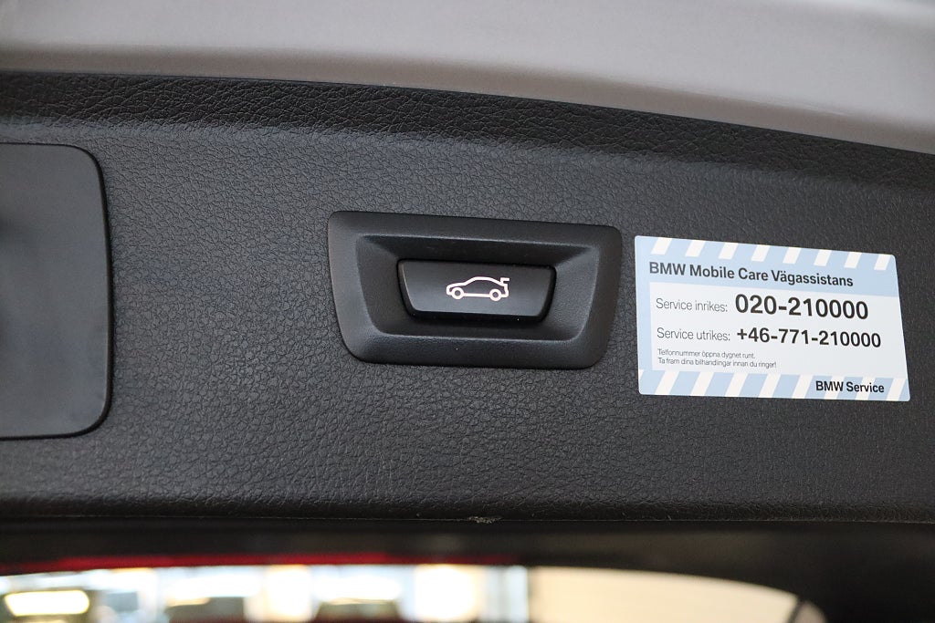 BMW 218 i Active Tourer Sport Line HiFi Dragkrok Kamera