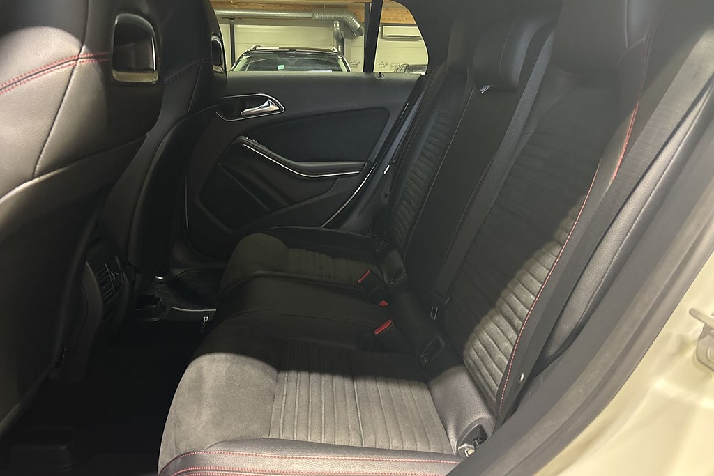 Mercedes-Benz CLA220 d