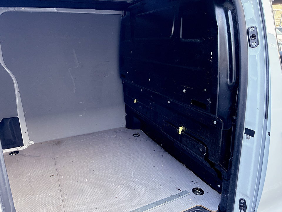 Bild på Peugeot Expert PRO+ 2.0 BHDi 145hk Aut L3 B-KAMERA