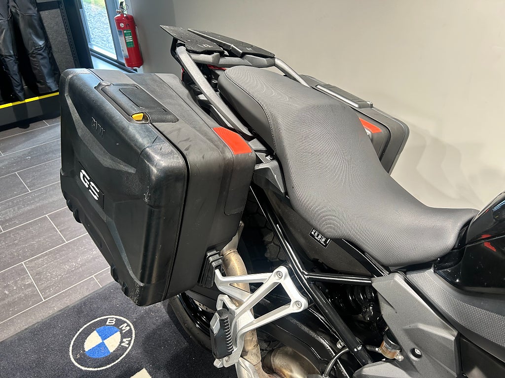 BMW F750GS 3,45%/40th Anniversary/Chassisänkt/Vario-väskor/Bågar